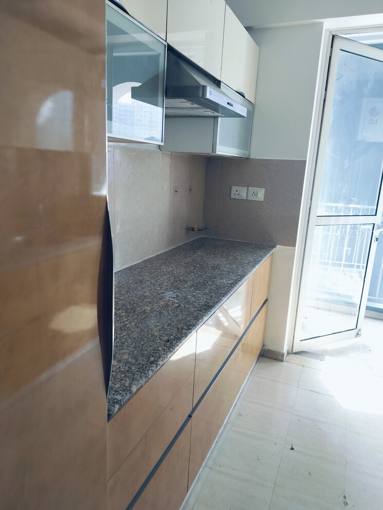 Kitchen, dlf-the-skycourt 3 Bedroom 1931 Sq.Ft. Apartment In Sector 86 Gurgaon 8142646