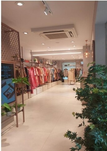 Commercial Showroom 2000 Sq.Ft. For Resale in Juhu Mumbai  8142632