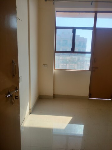Bathroom in 2 BHK Apartment at Pyramid Heights, Sector 85 – for Rent