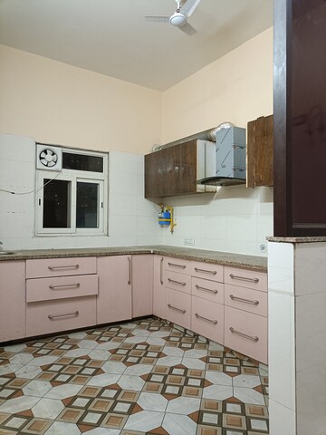Kitchen in 3 BHK Villa at Sector 100 – for Rent