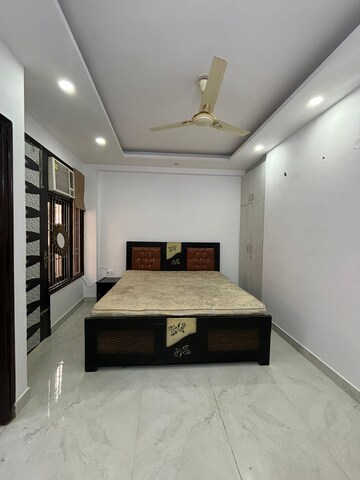 Bedroom in 2 BHK Apartment at Saket – for Rent