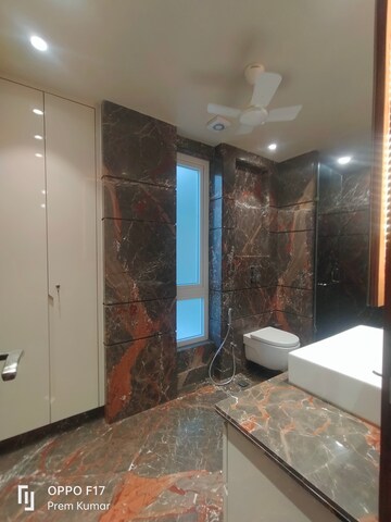 Attached Bathroom in 3 BHK Builder Floor at Defence Colony – for Rent