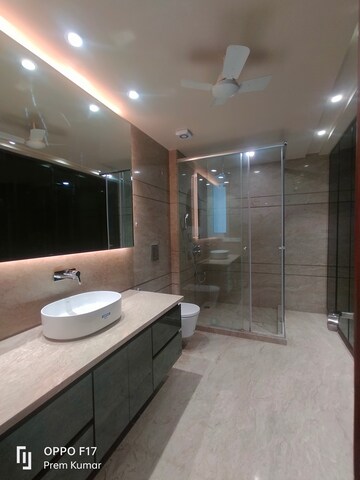 Attached Bathroom in 3 BHK Builder Floor at Defence Colony – for Rent