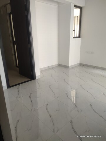 Room in 2 BHK Apartment at Raymond Ten X Vibes, Jk Gram – for Rent