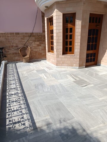 Bedroom in 1 BHK Builder Floor at Sector 48 – for Rent