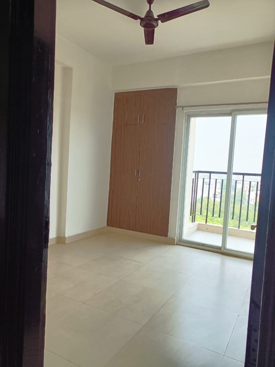 3 BHK + Extra Room Apartment For Sale in Aims Golf Avenue II