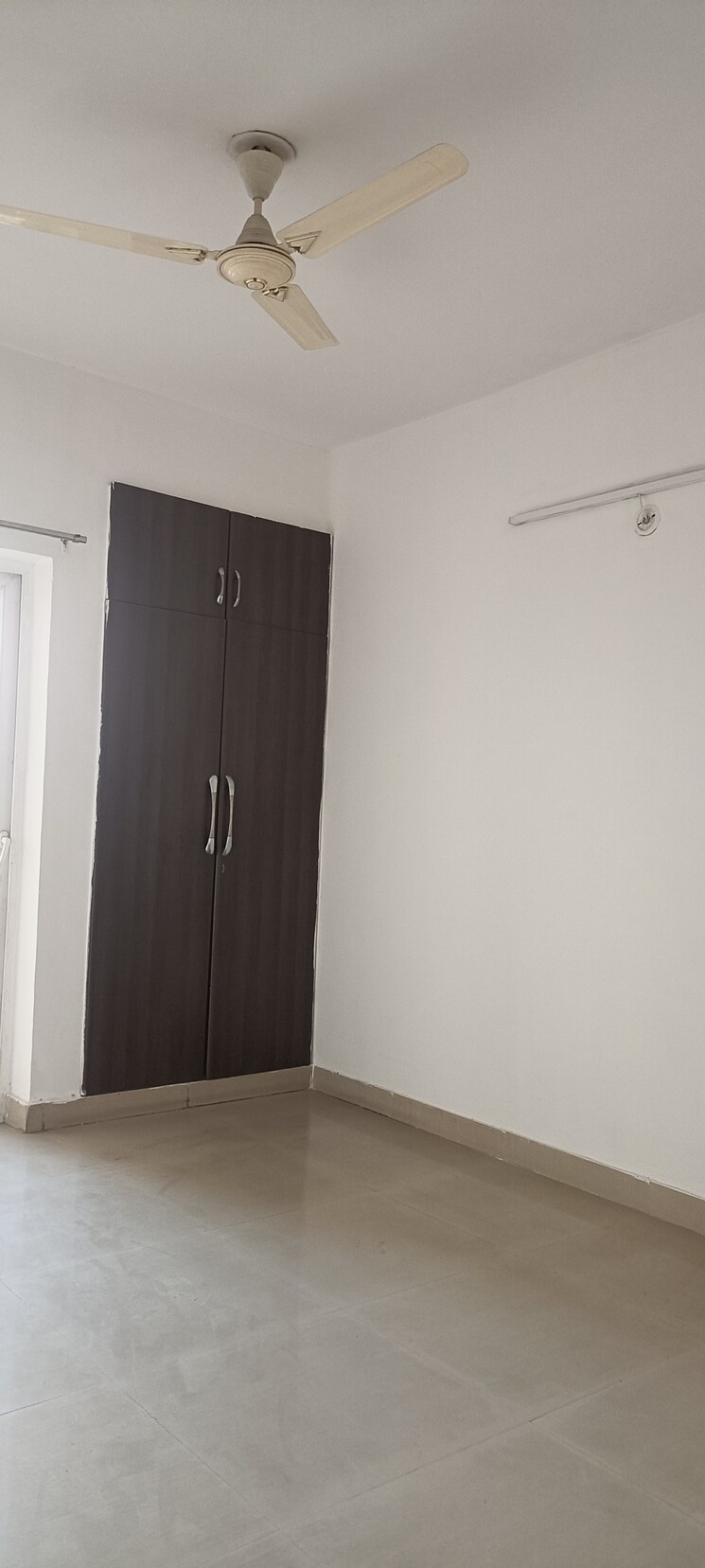 Room, sector 49 6 Bedroom 162 Sq.Mt. Villa In Sector 49 Noida 8142794
