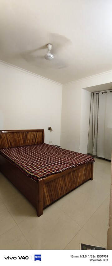 Bedroom in 3 BHK Apartment at Defence Colony – for Rent