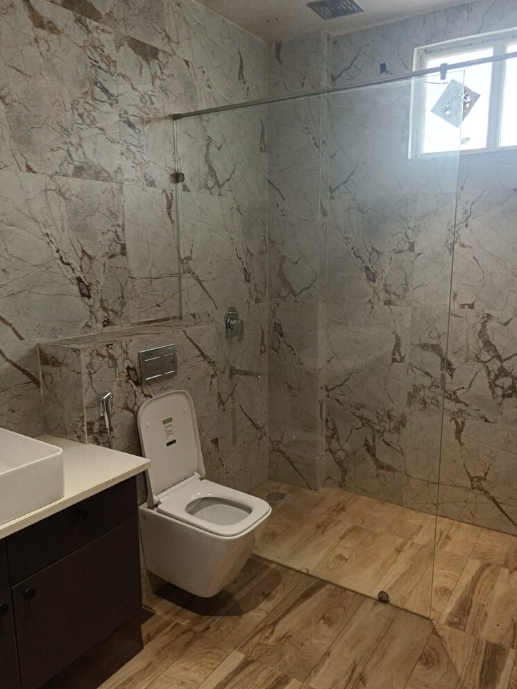 Bathroom, the-palicon-nest 4 Bedroom 263 Sq.Yd. Independent House In Sector 10a Gurgaon 8142847