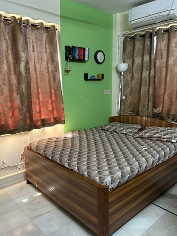 Bedroom in 2 BHK Apartment at Hiranandani Gardens Silver Oak, Powai – for Rent