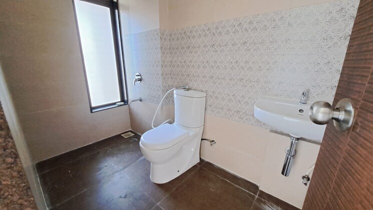 Bathroom, tulsi-apartment 2 Bedroom 780 Sq.Ft. Apartment In Spine Road Pune 8142900