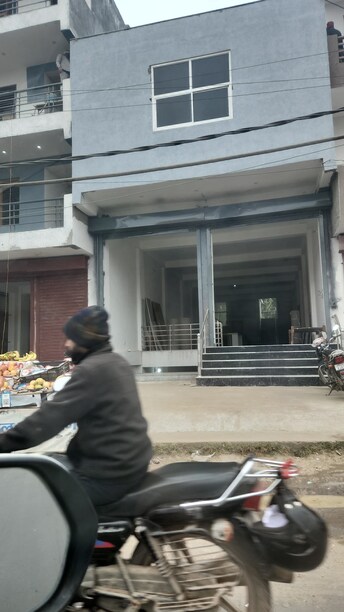 Commercial Showroom 3000 Sq.Ft. For Rent in Sector 10a Gurgaon  8142953