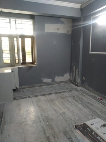 Room in 2 BHK Apartment at Ip Extension – for Rent