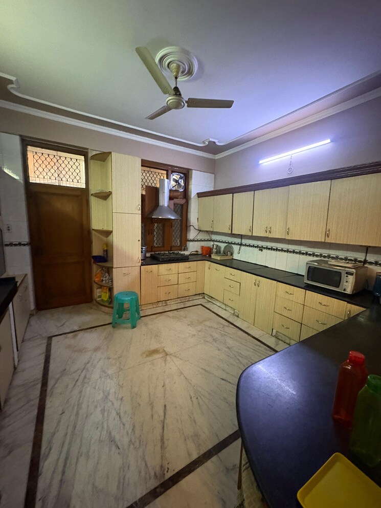 Bedroom, rwa-apartments-sector-92 6+ Bedroom 250 Sq.Mt. Independent House In Sector 92 Noida 8143018