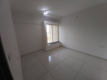 Room in 2 BHK Apartment at Yashwin Sukhniwas, Hinjewadi – for Rent