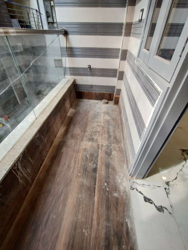 Balcony, uttam nagar west 1 Bedroom 40 Sq.Yd. Builder Floor In Uttam Nagar West Delhi 8143114