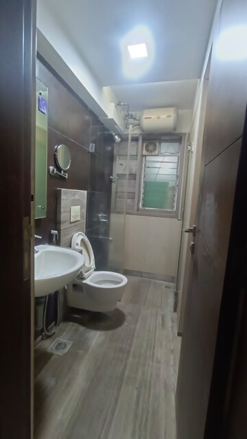 Bathroom in 4 BHK Apartment at Lokhandwala Whispering Palms XXclusives, Kandivali East – for Sale