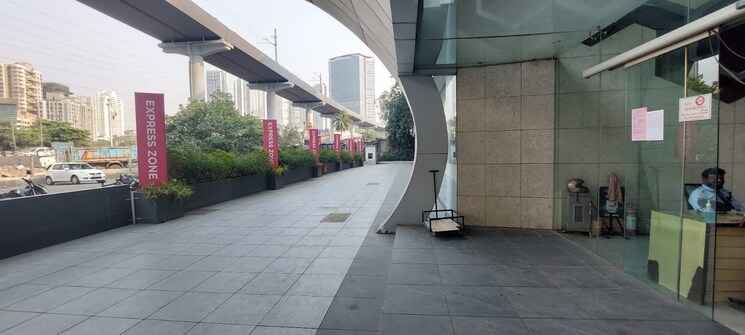 Other, express-zone Commercial Office Space 112 Sq.Ft. In Malad East Mumbai 8143182