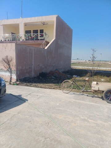  Plot For Sale in Jewar