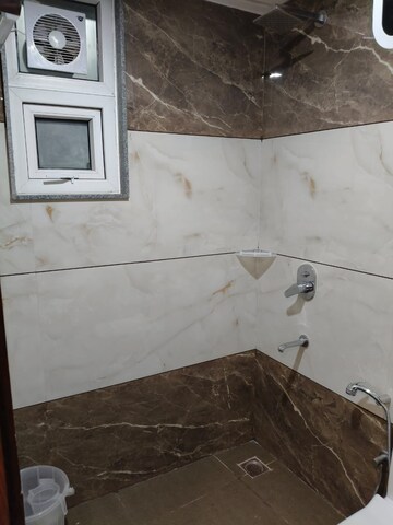 Bathroom in 1 BHK Apartment at Sector 45 – for Rent