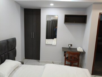 Room in 1 BHK Apartment at Sector 45 – for Rent
