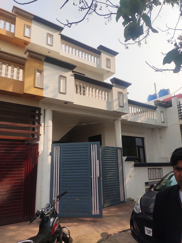 2 BHK Independent House For Sale in Jankipuram Extension
