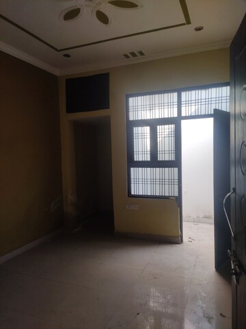 Room in 2 BHK Independent House at Jankipuram Extension – for Sale