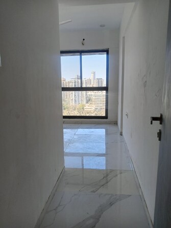 2 BHK Apartment For Rent in Dev Leo Tower Oshiwara Mumbai  8143326