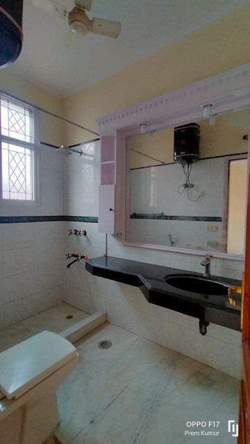 Attached Bathroom in 4 BHK Apartment at Defence Colony – for Rent