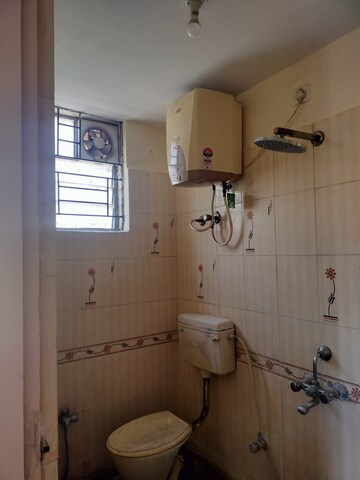 Bathroom in 3 BHK Apartment at Cambridge Layout – for Rent