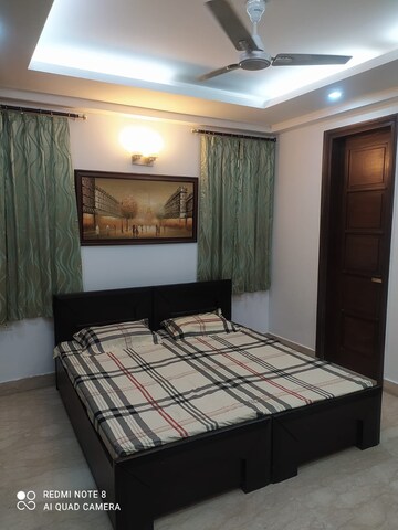 Bedroom in 3 BHK Builder Floor at Defence Colony – for Rent