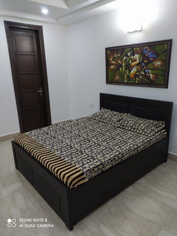 Bedroom in 3 BHK Builder Floor at Defence Colony – for Rent