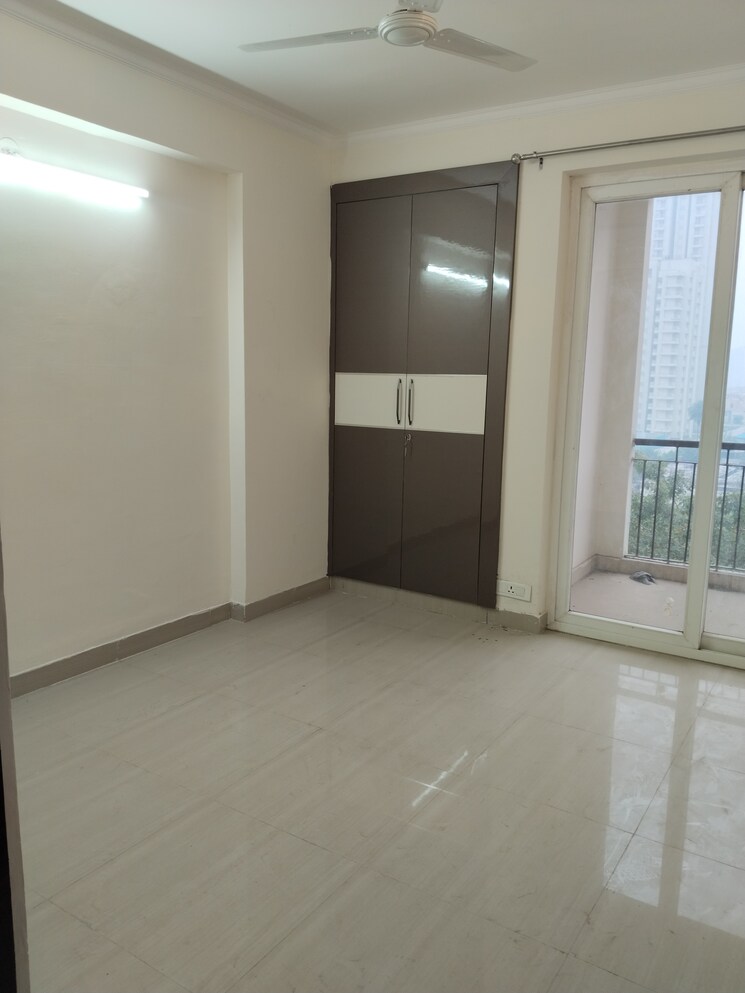 Room, amrapali-leisure-park 3 Bedroom 1730 Sq.Ft. Apartment In Amrapali Leisure Valley Greater Noida 8143497