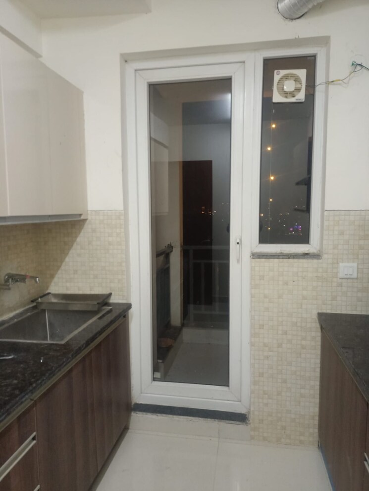 Kitchen, landmark-the-residency 3 Bedroom 1710 Sq.Ft. Apartment In Sector 103 Gurgaon 8143503