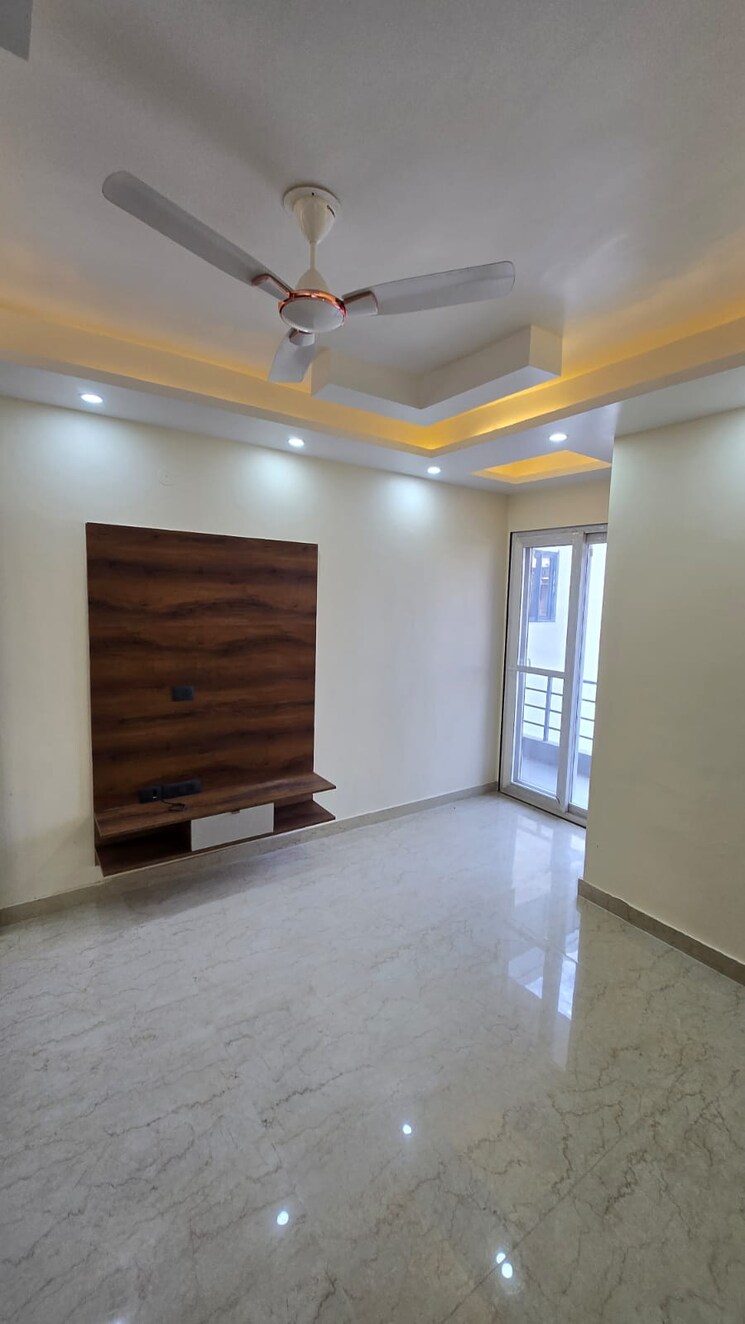Room, unitech-south-city-1 3 Bedroom 1600 Sq.Ft. Builder Floor In South City 1 Gurgaon 8143535
