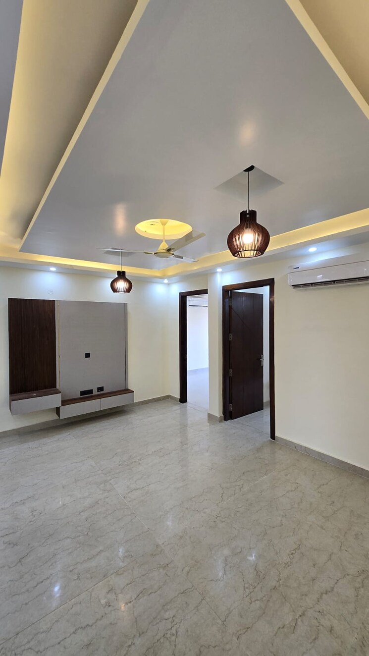 Room, unitech-south-city-1 3 Bedroom 1600 Sq.Ft. Builder Floor In South City 1 Gurgaon 8143535