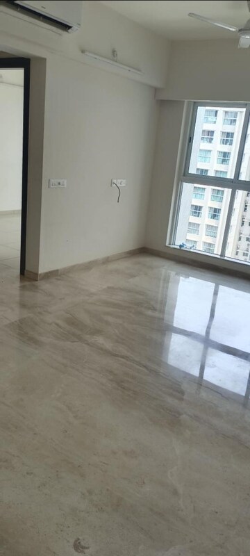 Room in 2 BHK Apartment at LnT Realty Emerald Isle, Powai – for Rent