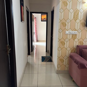 Bathroom in 2.5 BHK Apartment at Supertech Cape Town, Sector 74 – for Rent