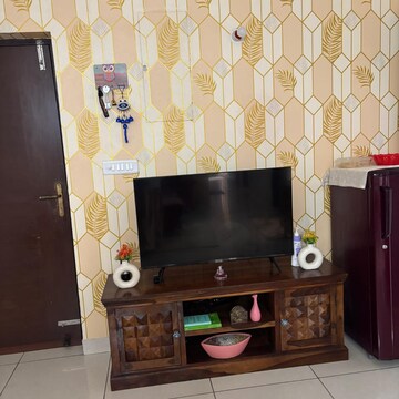 Furnished Amenities in 2.5 BHK Apartment at Supertech Cape Town, Sector 74 – for Rent