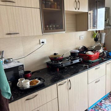 Kitchen in 2.5 BHK Apartment at Supertech Cape Town, Sector 74 – for Rent