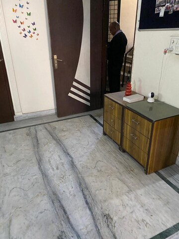 Bedroom in 2.5 BHK Builder Floor at Mayur Vihar – for Rent