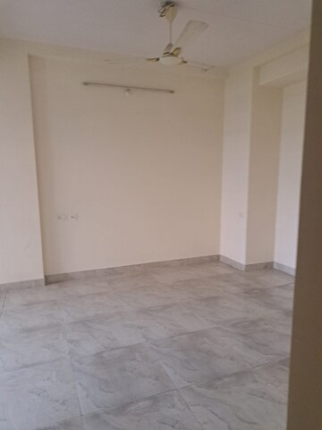 Room in 3 BHK Apartment at Paradise Sai Wonder, Kharghar – for Rent