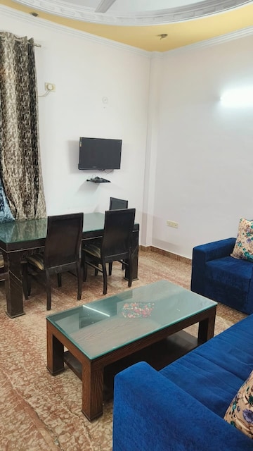 Master Bedroom in 2 BHK Builder Floor at Subhash Nagar – for Rent