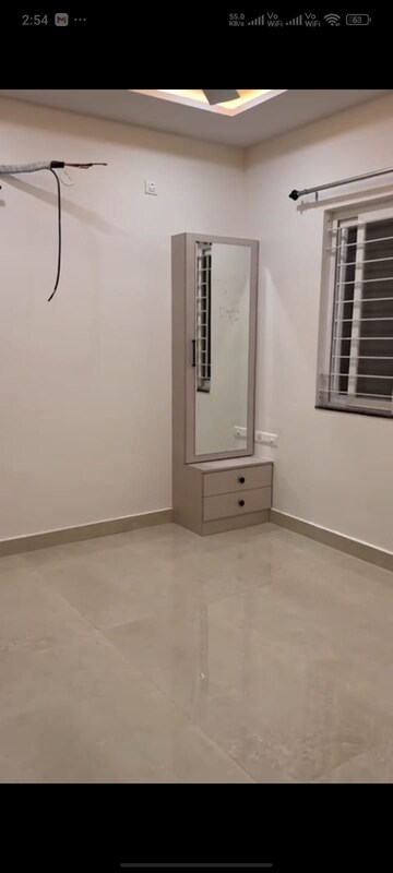 Room in 2 BHK Apartment at Gem Nakshatra, Kokapet – for Rent