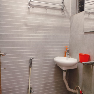 Bathroom in 3 BHK Apartment at Madhav Shreeji Palacia, Hiranandani Estate – for Rent