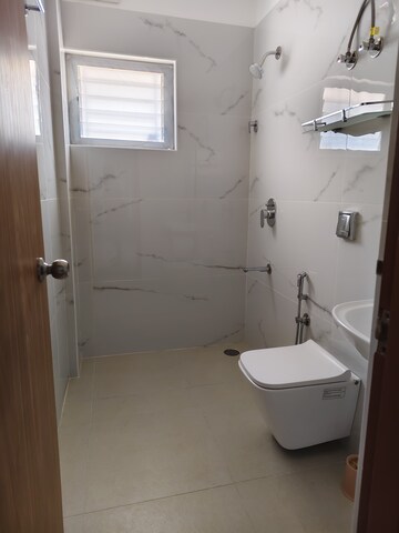 Master Bedroom in 2 BHK Apartment at Indiranagar – for Rent