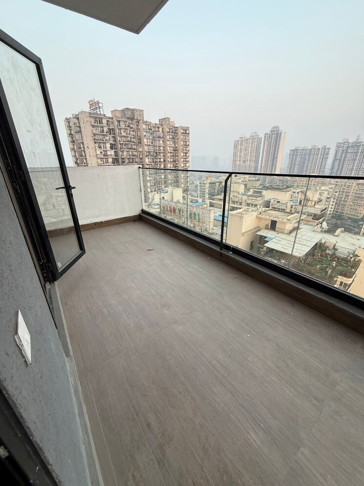 Balcony, apex-the-rio 3 Bedroom 2190 Sq.Ft. Apartment In Ahinsa Khand ii Ghaziabad 8143894