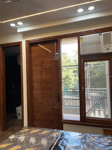 Room in 1 BHK Builder Floor at Ansal Sushant Lok I, Sector 43 – for Rent