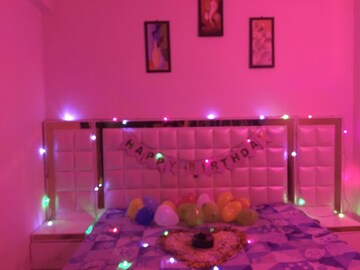Living Room in 2 BHK Apartment at Gaur City 7th Avenue, Sector 4, Greater Noida – for Rent