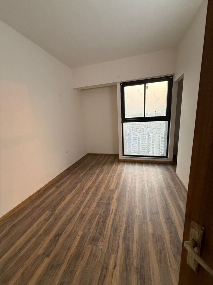 Room, apex-the-rio 3.5 Bedroom 2460 Sq.Ft. Apartment In Ahinsa Khand ii Ghaziabad 8143937